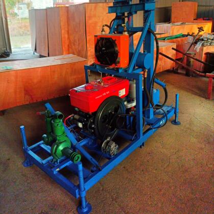 Máquina de pozo de agua con plataforma de perforación a la venta